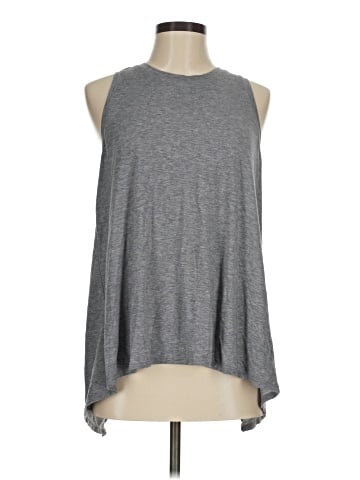 Gap Fit Sleeveless T-Shirt (view 1)