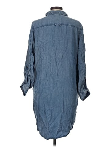 Velvet Heart 3/4 Sleeve Button-Down Shirt (view 2)