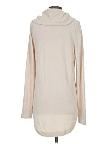 Barefoot Dreams Pullover Sweater (view 2)
