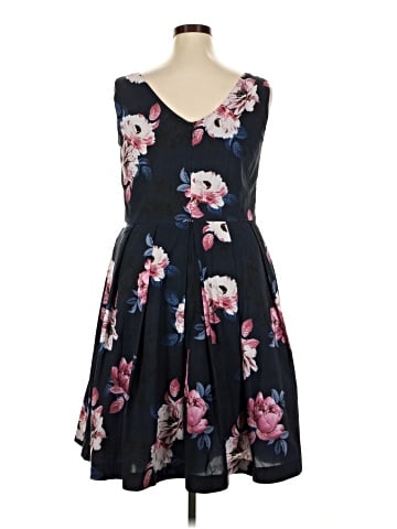 City Chic Casual Dress (view 2)
