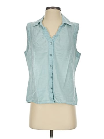 CAbi Sleeveless Button-Down Shirt (view 1)