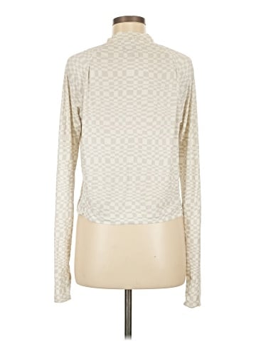 Mountain Hardwear Long Sleeve Turtleneck (view 2)