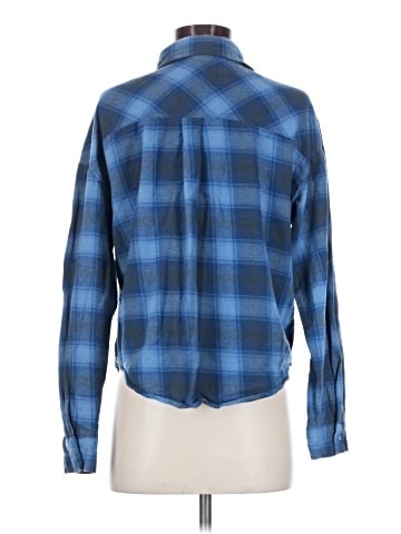 Forever 21 Long Sleeve Button-Down Shirt (view 2)