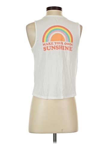 Old Navy Sleeveless T-Shirt (view 2)