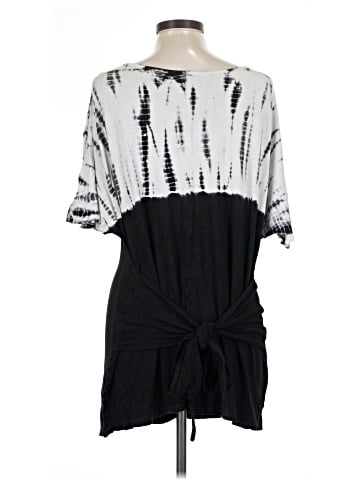 Lucky & Coco Short Sleeve T-Shirt (view 2)