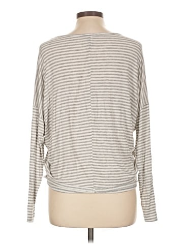 Forever 21 Pullover Sweater (view 2)