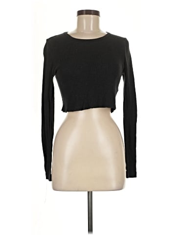 Urban Outfitters Long Sleeve T-Shirt (view 1)