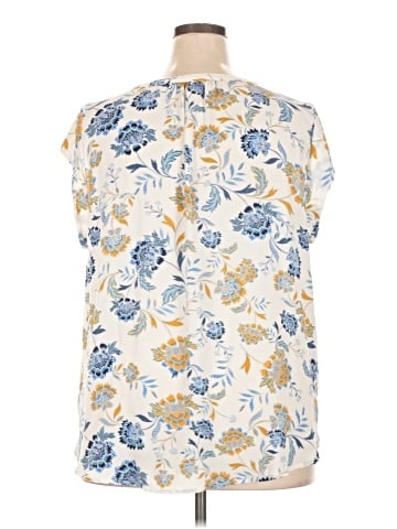 41Hawthorn Sleeveless Blouse (view 2)