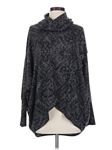 Nally & Millie Poncho (view 1)