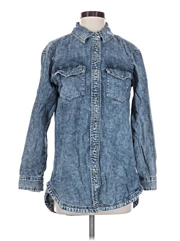 American Eagle Outfitters Denim Jacket (view 1)