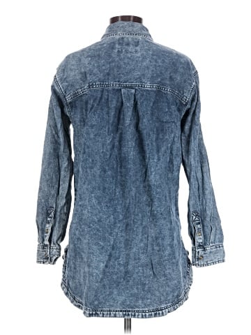 American Eagle Outfitters Denim Jacket (view 2)