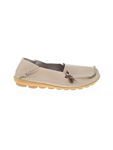 Unbranded Flats (view 1)