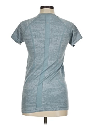Lululemon Athletica Short Sleeve T-Shirt (view 2)