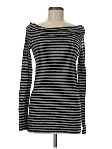 Mossimo Long Sleeve T-Shirt (view 1)