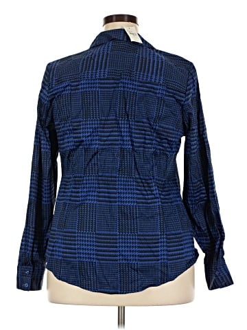 Lane Bryant Long Sleeve Button-Down Shirt (view 2)