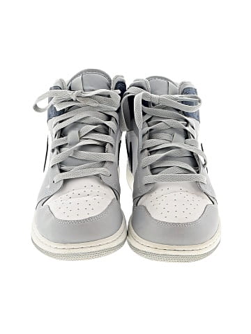 Air Jordan Sneakers (view 2)