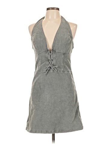 Urban Outfitters Casual Dress (view 1)