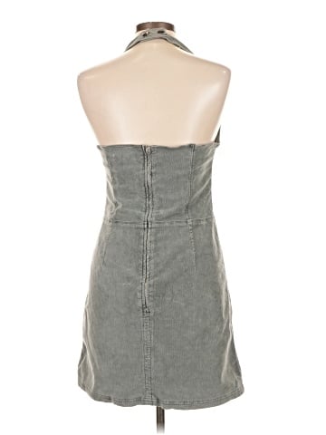 Urban Outfitters Casual Dress (view 2)