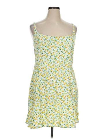 Old Navy Casual Dress (view 1)