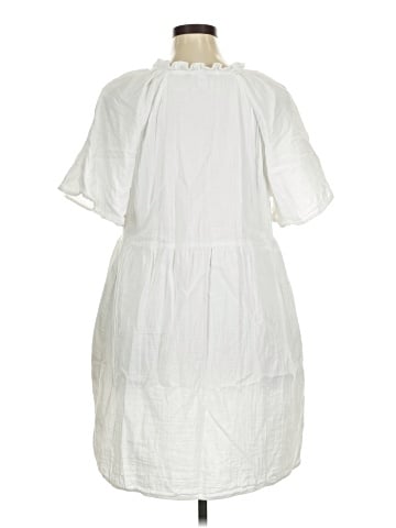 Old Navy Casual Dress (view 2)