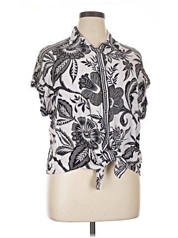 Lola P. Short Sleeve Blouse (view 1)