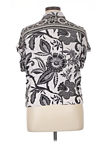 Lola P. Short Sleeve Blouse (view 2)