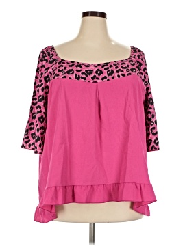 Boture 3/4 Sleeve T-Shirt (view 1)