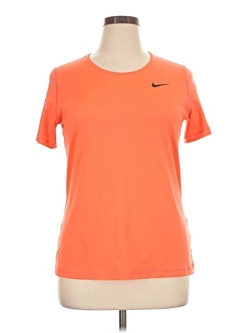 Nike Active T-Shirt (view 1)