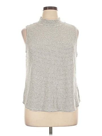 Zenergy by Chico's Sleeveless T-Shirt (view 1)
