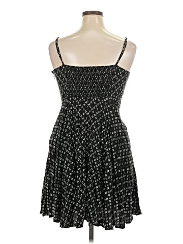 Old Navy Casual Dress (view 2)