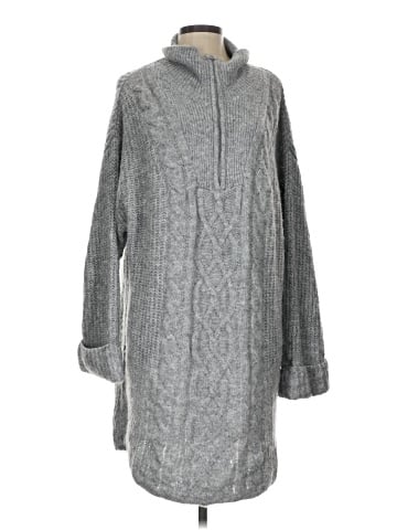 Divided by H&M Poncho (view 1)