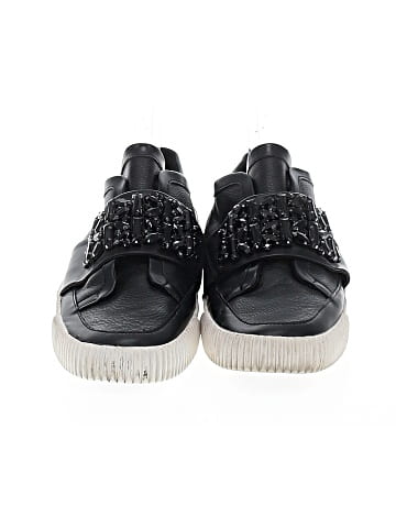 Karl Lagerfeld Paris Sneakers (view 2)