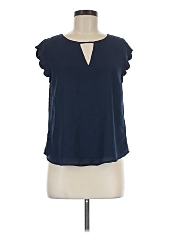 E&M Collection Sleeveless Blouse (view 1)