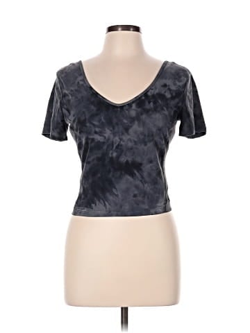 Lululemon Athletica Short Sleeve T-Shirt (view 1)