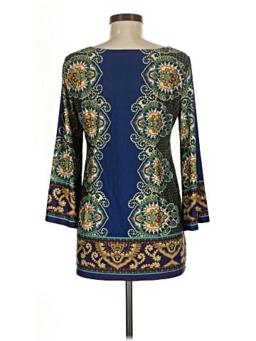 Sunny Leigh 3/4 Sleeve Top (view 2)