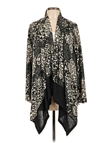 Pretty Young Thing Kimono (view 1)