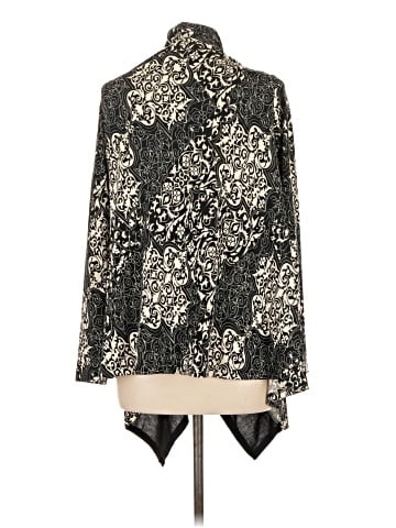 Pretty Young Thing Kimono (view 2)