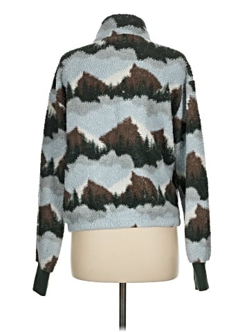 Bearpaw Pullover Sweater (view 2)