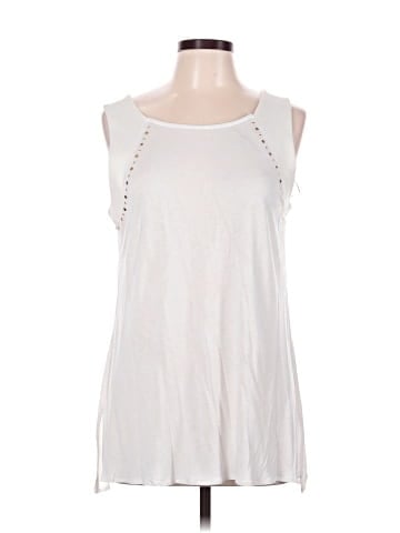 Jennifer Lopez Sleeveless Top (view 1)