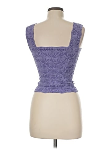 Unbranded Sleeveless Top (view 2)