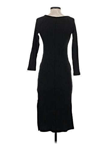Old Navy Casual Dress (view 2)