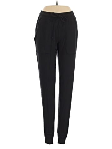 Vineyard Vines Casual Pants (view 1)