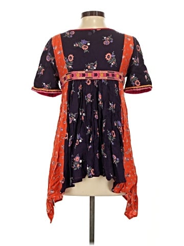 Floreat Short Sleeve Blouse (view 2)