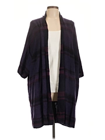 Vince. Poncho (view 1)