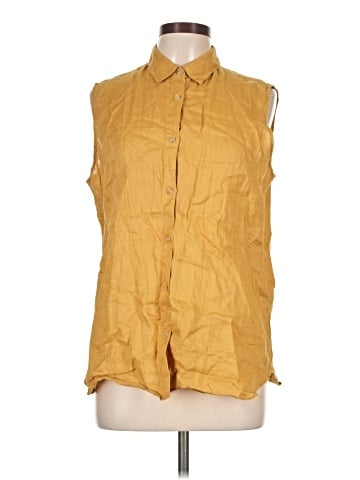 Uniqlo Sleeveless Button-Down Shirt (view 1)
