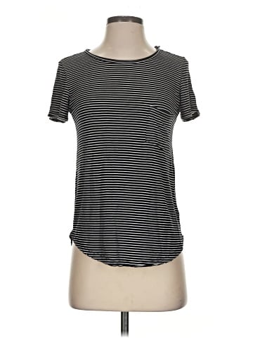 American Eagle Outfitters Short Sleeve T-Shirt (view 1)
