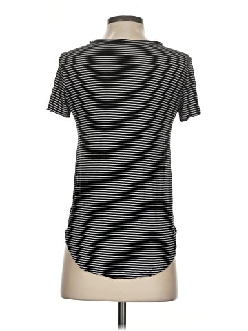 American Eagle Outfitters Short Sleeve T-Shirt (view 2)