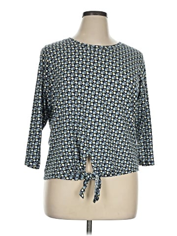 Skye's The Limit 3/4 Sleeve Top (view 1)