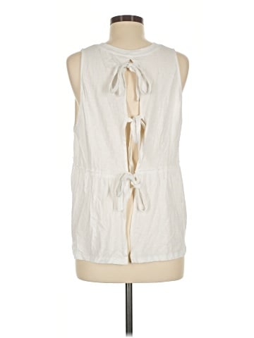 American Eagle Outfitters Sleeveless T-Shirt (view 2)