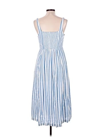 Old Navy Casual Dress (view 2)